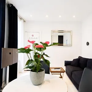 Luxury Apartment Les Champs-Elysees Parigi
